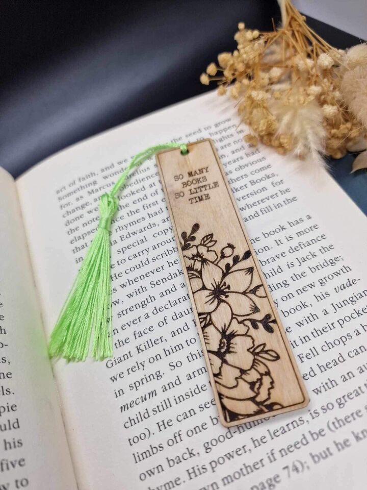 Handmade Natural Wood Bookmark - Wild Flower Cluster Engraving with “SO MANY BOOKS SO LITTLE TIME”
