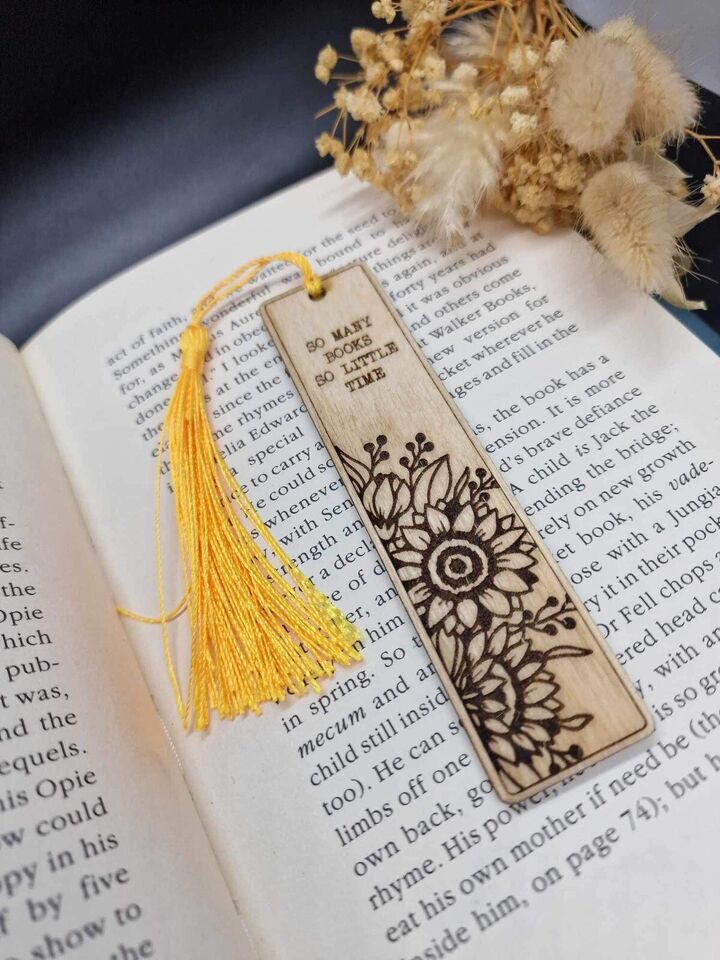 Handmade Natural Wood Bookmark - Sunflower Mix Engraving with “SO MANY BOOKS SO LITTLE TIME”