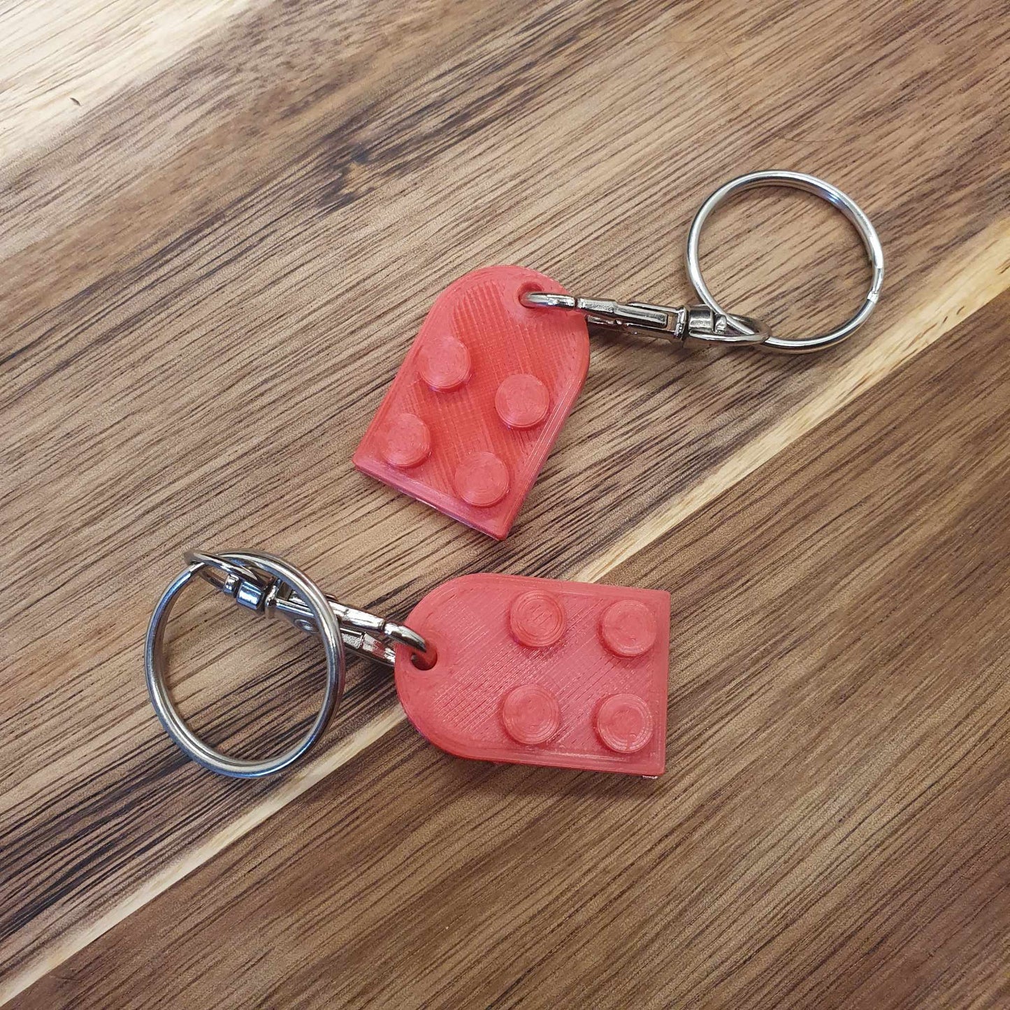 3D-Printed Interlocking Heart Keyring – Dual-Piece Design